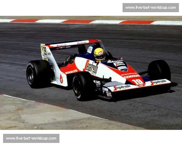 Alpine赛车新配色引热议！网友：这“蓝魔”看着就好欺负！